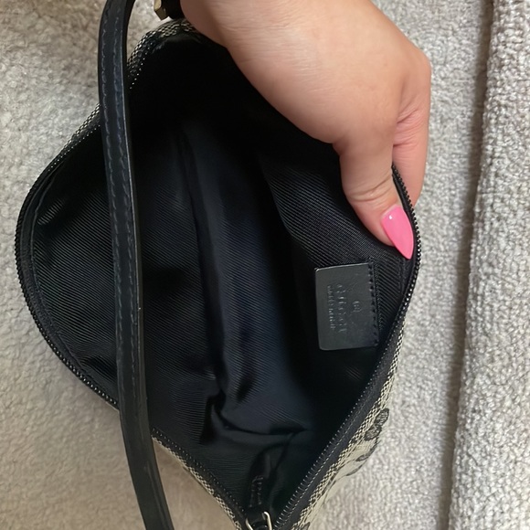 Gucci Boat Bag (Vintage, in pristine condition) - Picture 3 of 4